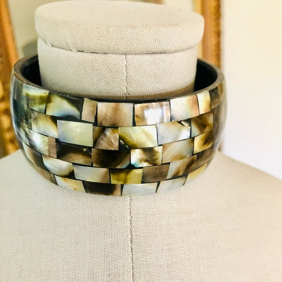Vintage Mother of Pearl Inlay Wide Bracelet - Picture 6 of 9
